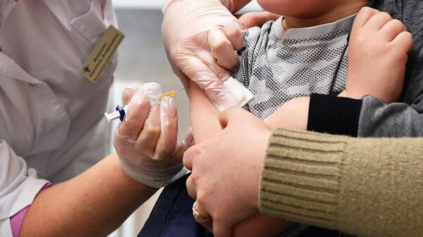 Прививка БЦЖ не защищает от коронавируса, считают ученые