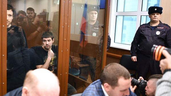 Рассмотрение ходатайства о продлении срока ареста П. Мамаеву и А. Кокорину Рассмотрение ходатайства о продлении срока ареста П. Мамаеву и А. Кокорину