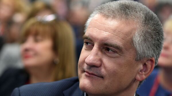 Глава Крыма Сергей Аксенов на Российском инвестиционном форуме в Сочи. 14 февраля 2019 Глава Крыма Сергей Аксенов на Российском инвестиционном форуме в Сочи. 14 февраля 2019