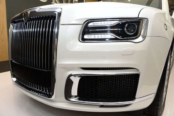 Автомобиль Aurus на международной выставке вооружений IDEX-2019 в Абу-Даби Автомобиль Aurus на международной выставке вооружений IDEX-2019 в Абу-Даби