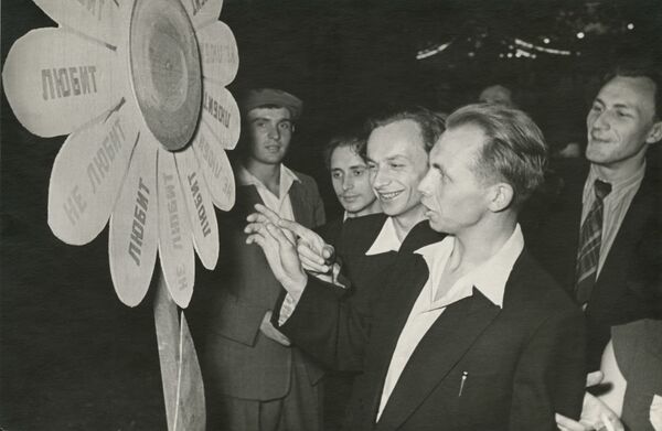 Михаил Грачев. В парках. Москва. 1950-е Михаил Грачев. В парках. Москва. 1950-е