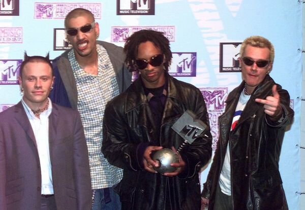 Британская группа The Prodigy Британская группа The Prodigy