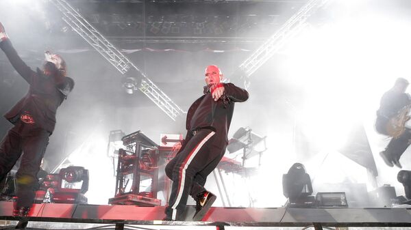 Выступление британской группы The Prodigy Выступление британской группы The Prodigy