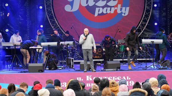 Генеральный директор МИА Россия сегодня Дмитрий Киселев на Koktebel Jazz Party фестиваля Крымская весна Генеральный директор МИА Россия сегодня Дмитрий Киселев на Koktebel Jazz Party фестиваля Крымская весна