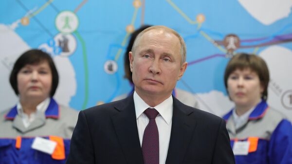 Президент РФ Владимир Путин на церемонии ввода в эксплуатацию Балаклавской ТЭС, а также Таврической ТЭС и подстанции Порт в Тамани в режиме видеоконференции. 18 марта 2019 Президент РФ Владимир Путин на церемонии ввода в эксплуатацию Балаклавской ТЭС, а также Таврической ТЭС и подстанции Порт в Тамани в режиме видеоконференции. 18 марта 2019