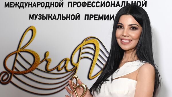Певица Шахзода (Узбекистан) после церемонии вручения музыкальной премии BraVo в Москве Певица Шахзода (Узбекистан) после церемонии вручения музыкальной премии BraVo в Москве