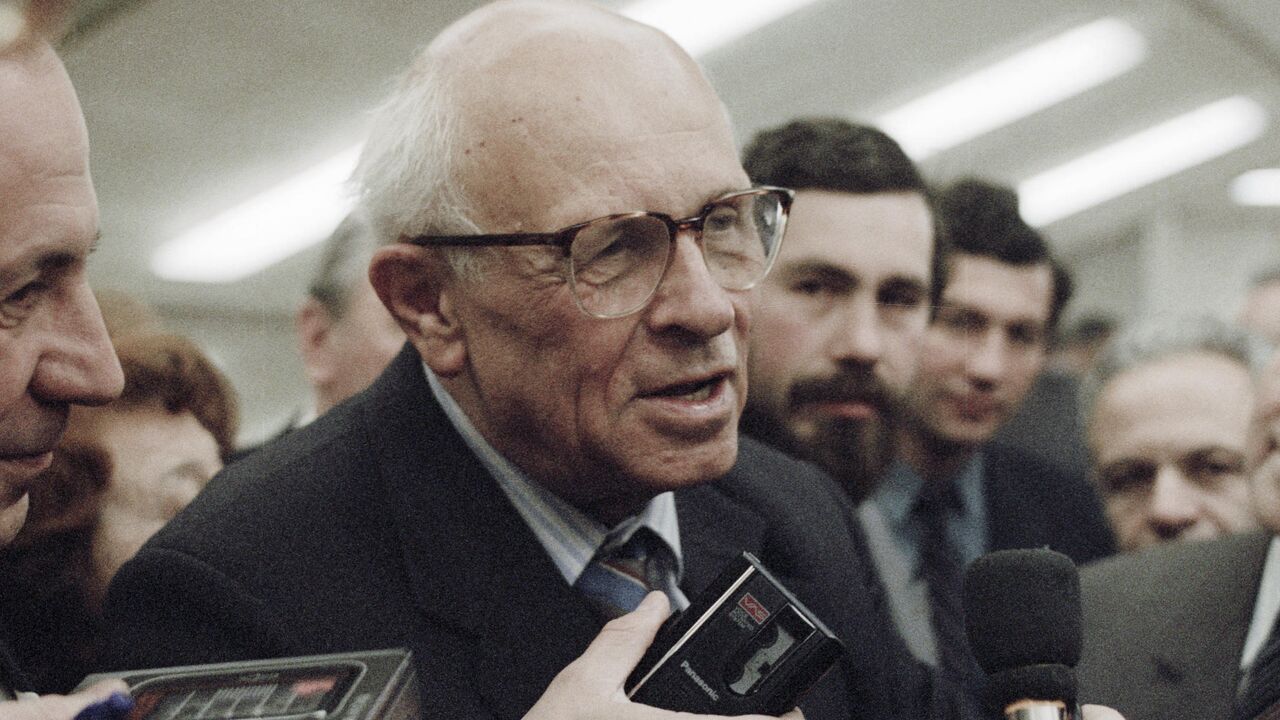 Послы Германии и Франции объяснили посещение выставки