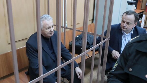 Подозреваемый в хищении средств ПАО НК Роснефть Виктор Ишаев в суде Подозреваемый в хищении средств ПАО НК Роснефть Виктор Ишаев в суде