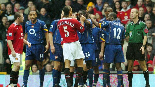 Матч чемпионата Англии Манчестер Юнайтед - Арсенал 24 октября 2004 года (2:0)