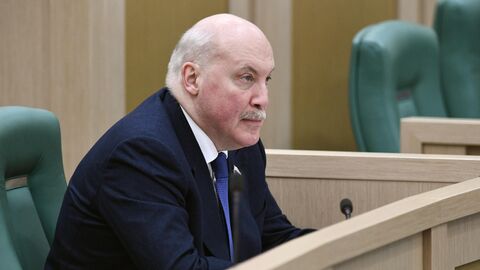 Дмитрий Мезенцев Дмитрий Мезенцев
