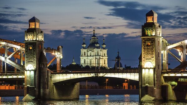 В Гидрометцентре объявили о начале сезона белых ночей в Петербурге