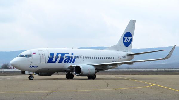 Самолет Boeing 737 авиакомпании Utair Самолет Boeing 737 авиакомпании Utair