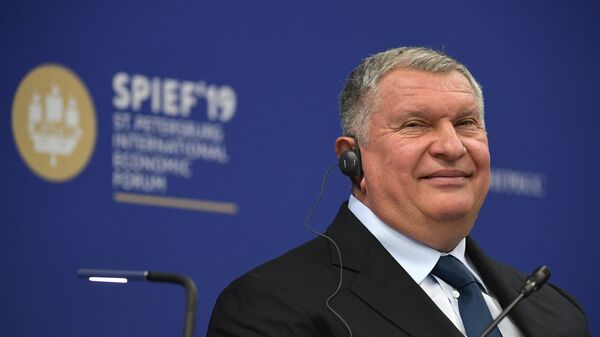 Председатель правления ОАО НК Роснефть Игорь Сечин на Петербургском международном экономическом форуме-2019 Председатель правления ОАО НК Роснефть Игорь Сечин на Петербургском международном экономическом форуме-2019