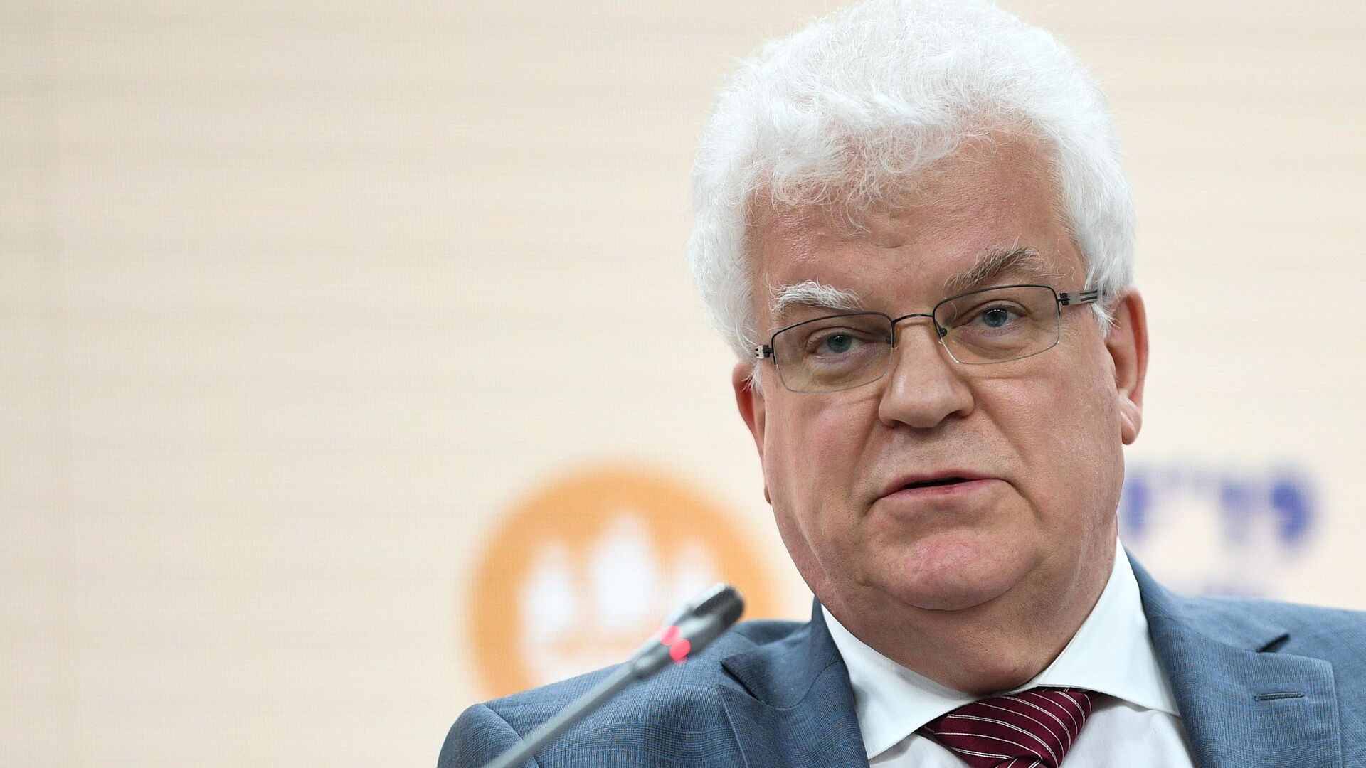 Постоянный представитель РФ при Европейском союзе Владимир Чижов на сессии Новая Европа: чего ждать России? в рамках Петербургского международного экономического форума 2019 Постоянный представитель РФ при Европейском союзе Владимир Чижов на сессии Новая Европа: чего ждать России? в рамках Петербургского международного экономического форума 2019 - РИА Новости, 1920, 04.08.2021