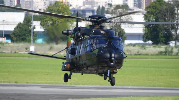 Многоцелевой вертолет, разработанный франко-германским консорциумом Eurocopter NHI NH90 на международном аэрокосмическом салоне Paris Air Show 2019 во Франции Многоцелевой вертолет, разработанный франко-германским консорциумом Eurocopter NHI NH90 на международном аэрокосмическом салоне Paris Air Show 2019 во Франции