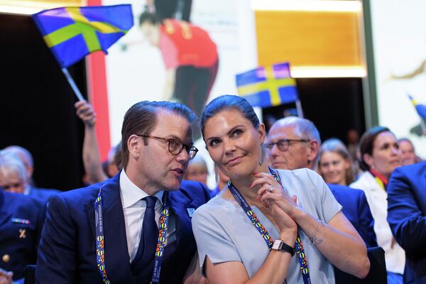 Кронпринцесса Швеции Виктория с принцем Даниэлем Кронпринцесса Швеции Виктория с принцем Даниэлем
