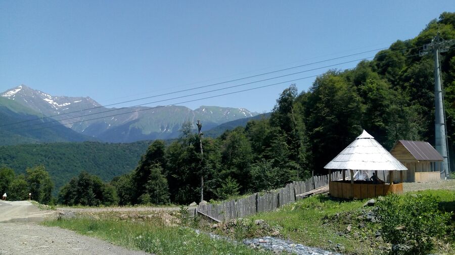 Вид на горы и хутор Вид на горы и хутор