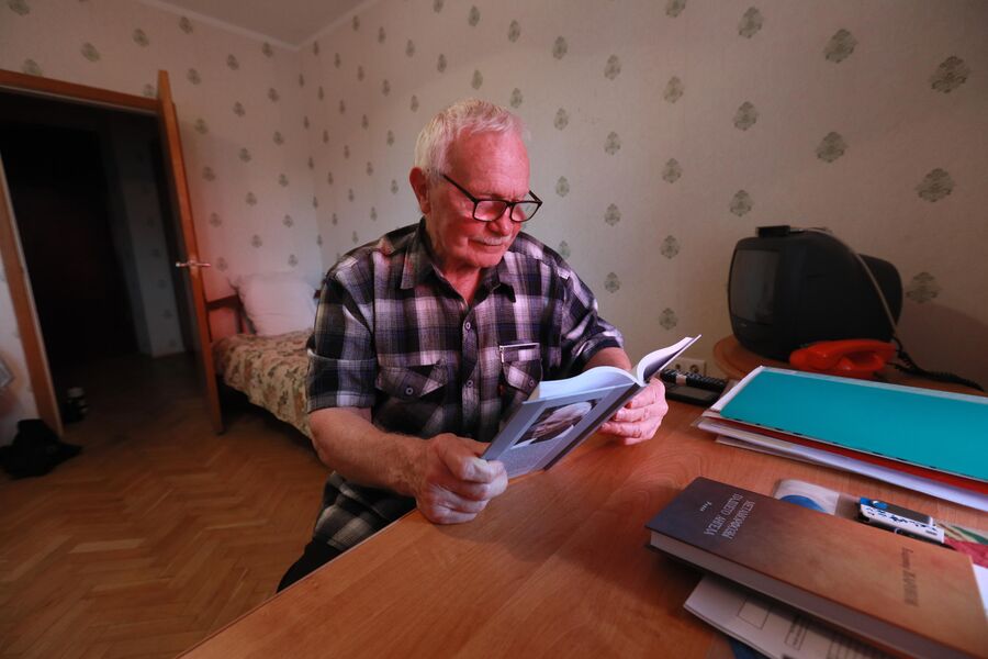 Владимир Жариков в Доме ветеранов кино Владимир Жариков в Доме ветеранов кино