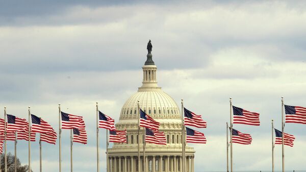 Здание Конгресса США на Капитолийском холме в Вашингтоне Здание Конгресса США на Капитолийском холме в Вашингтоне