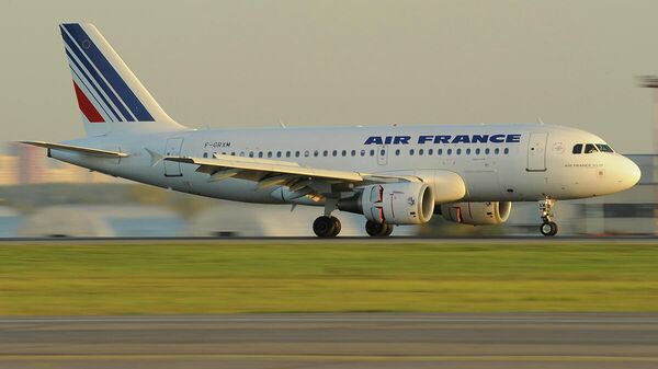 Самолет Airbus A319 авиакомпания Air France Самолет Airbus A319 авиакомпания Air France
