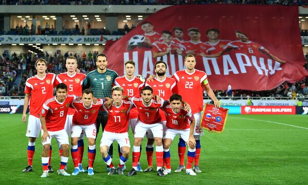 Сборная России перед матчем отбора Евро-2020 против Казахстана Сборная России перед матчем отбора Евро-2020 против Казахстана