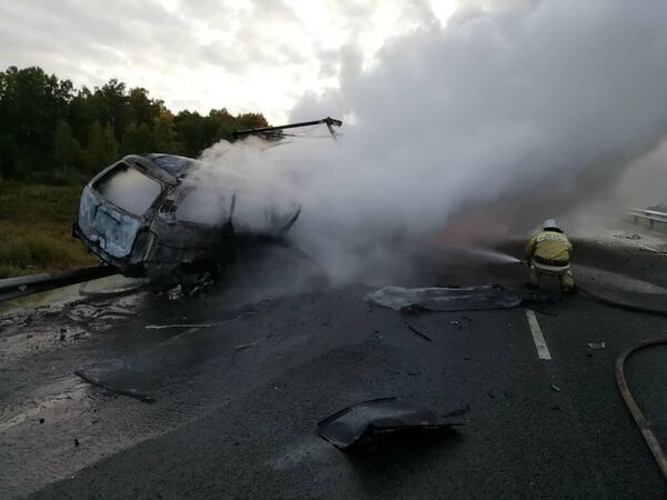 Участок автодороги Екатеринбург - Шадринск - Курган, где произошло лобовое столкновение двух автомобилей Мазда и Газель. 10 сентября 2109 Участок автодороги Екатеринбург - Шадринск - Курган, где произошло лобовое столкновение двух автомобилей Мазда и Газель. 10 сентября 2109