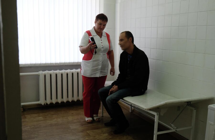 Старший фельдшер пункта оказания помощи лицам, находящимся в состоянии алкогольного опьянения, Надежда Александра Леднева Старший фельдшер пункта оказания помощи лицам, находящимся в состоянии алкогольного опьянения, Надежда Александра Леднева