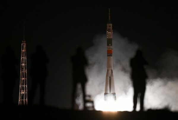 Пуск ракеты-носителя Союз-ФГ с пилотируемым кораблем Союз МС-15 с космодрома Байконур Пуск ракеты-носителя Союз-ФГ с пилотируемым кораблем Союз МС-15 с космодрома Байконур