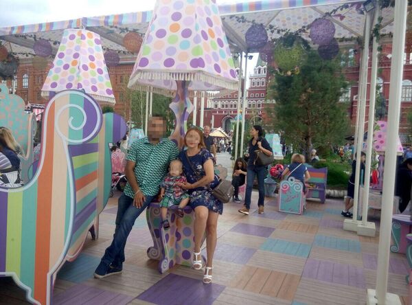 Дамир очень быстро поладил с детьми Надежды Дамир очень быстро поладил с детьми Надежды