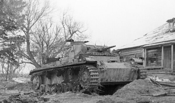 Разгромленная гитлеровская танковая часть у деревни Скирманово. 1941 год. Разгромленная гитлеровская танковая часть у деревни Скирманово. 1941 год.