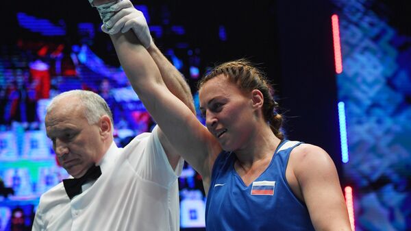 Колобков поздравил женскую сборную России по боксу с победой в зачете на ЧМ