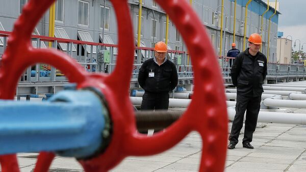 Рабочие на подземном газохранилище на Украине Рабочие на подземном газохранилище на Украине