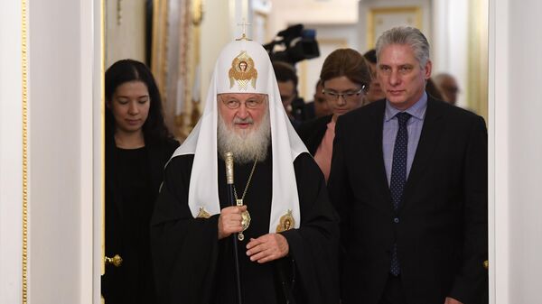 Патриарх Московский и всея Руси Кирилл и президент Кубы Мигель Диас Канель Бермудес во время встречи в Москве Патриарх Московский и всея Руси Кирилл и президент Кубы Мигель Диас Канель Бермудес во время встречи в Москве
