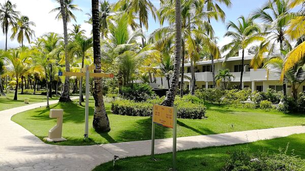 Доминикана. Территория отеля Melia Punta Cana Beach Resort Доминикана. Территория отеля Melia Punta Cana Beach Resort