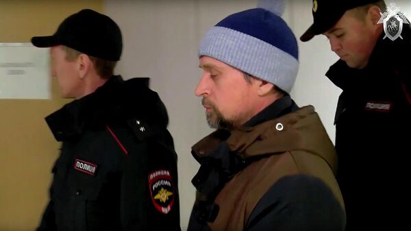 Алексей Вересов доставлен в здание СК России для проведения следственных действий Алексей Вересов доставлен в здание СК России для проведения следственных действий