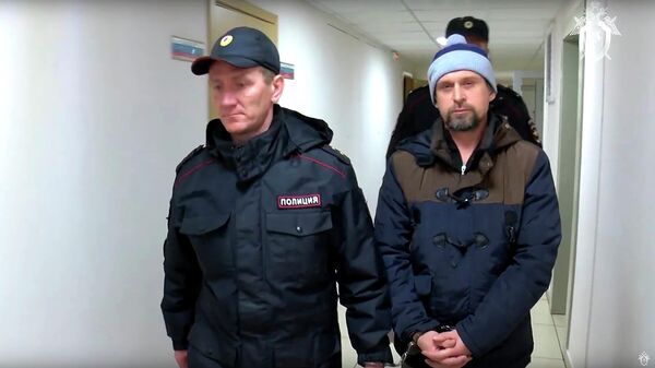 Алексей Вересов доставлен в здание СК России для проведения следственных действий Алексей Вересов доставлен в здание СК России для проведения следственных действий