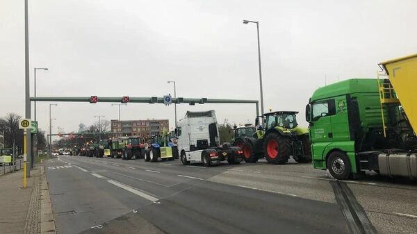 Акция протеста немецких фермеров в Берлине Акция протеста немецких фермеров в Берлине