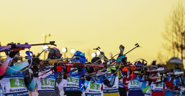 Спортсмены на огневом рубеже Спортсмены на огневом рубеже