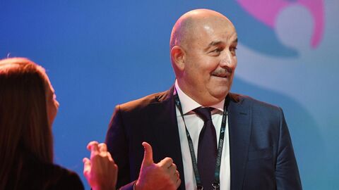Главный тренер сборной России по футболу Станислав Черчесов Главный тренер сборной России по футболу Станислав Черчесов