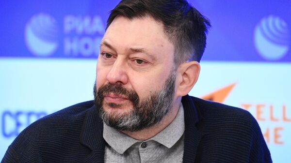 Исполнительный директор МИА Россия сегодня Кирилл Вышинский во время медиаконференции на тему: Роль медиаиндустрии в современном мире в ММПЦ МИА Россия сегодня Исполнительный директор МИА Россия сегодня Кирилл Вышинский во время медиаконференции на тему: Роль медиаиндустрии в современном мире в ММПЦ МИА Россия сегодня