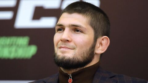 Боец смешанного стиля, чемпион абсолютного бойцовского чемпионата (UFC) в легком весе Хабиб Нурмагомедов Боец смешанного стиля, чемпион абсолютного бойцовского чемпионата (UFC) в легком весе Хабиб Нурмагомедов
