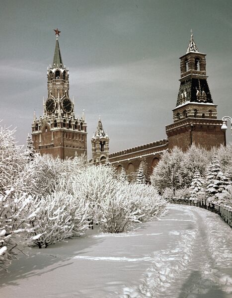 Московский Кремль зимой Московский Кремль зимой
