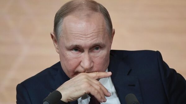 Президент РФ Владимир Путин на большой ежегодной пресс-конференции Президент РФ Владимир Путин на большой ежегодной пресс-конференции