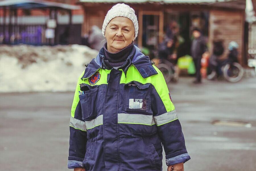 Сотрудник социального патруля Елена Гаранина Сотрудник социального патруля Елена Гаранина