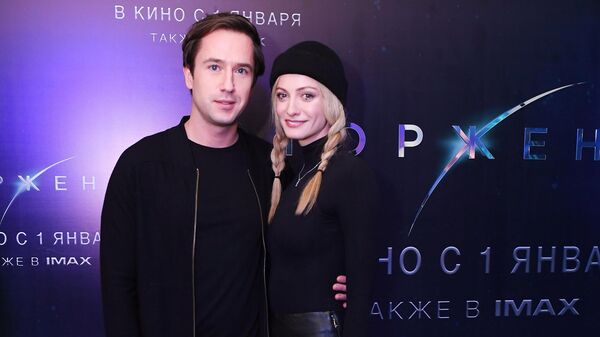 Актеры Егор Корешков и Полина Максимова на премьере фильма Вторжение Актеры Егор Корешков и Полина Максимова на премьере фильма Вторжение