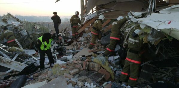 Крушение пассажирского самолета в Казахстане Крушение пассажирского самолета в Казахстане