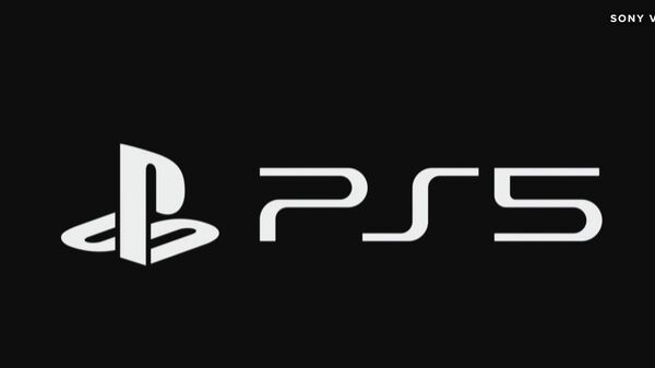 Стоп-кадр видео презентации игровой приставки Sony PS 5