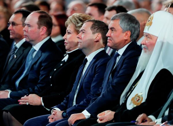 Председатель правительства РФ Дмитрий Медведев во время ежегодного послания президента РФ Владимира Путина Федеральному Собранию Председатель правительства РФ Дмитрий Медведев во время ежегодного послания президента РФ Владимира Путина Федеральному Собранию