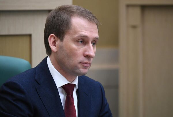 Министр РФ по развитию Дальнего Востока и Арктики Александр Козлов на заседании Совета Федерации РФ Министр РФ по развитию Дальнего Востока и Арктики Александр Козлов на заседании Совета Федерации РФ