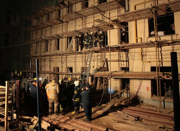 Обрушение дома на Старом Арбате в Москве Обрушение дома на Старом Арбате в Москве